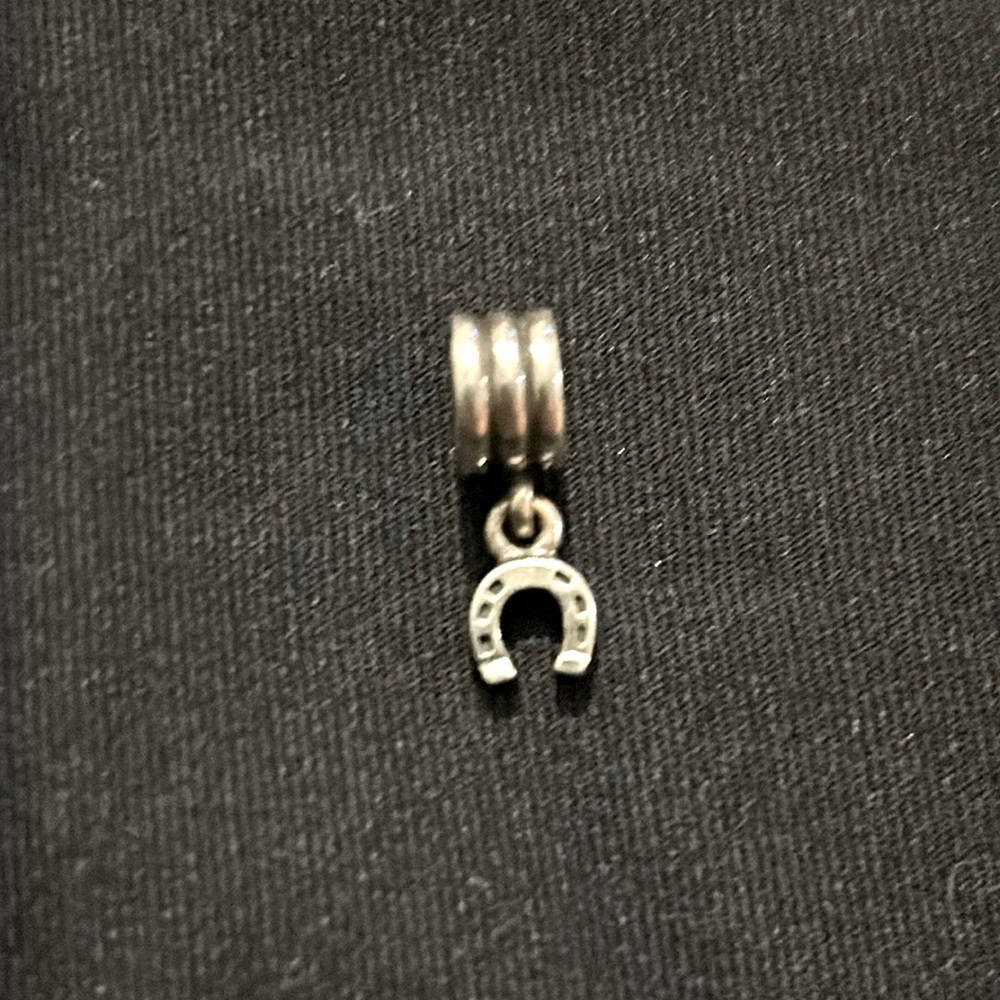 Pandora horse shoe charm